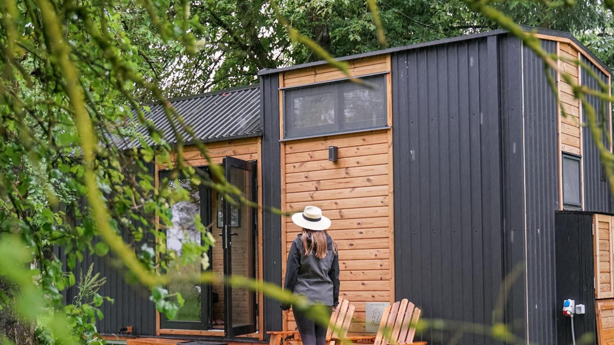 Lisi Grun Tiny House By Tiny Away Villa Sattledt Exteriör bild